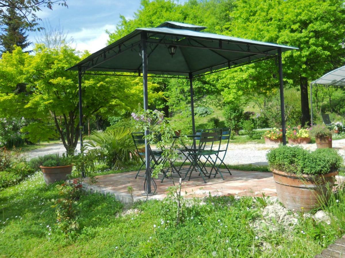 Tenuta Calabiana Diano dʼAlba Buitenkant foto
