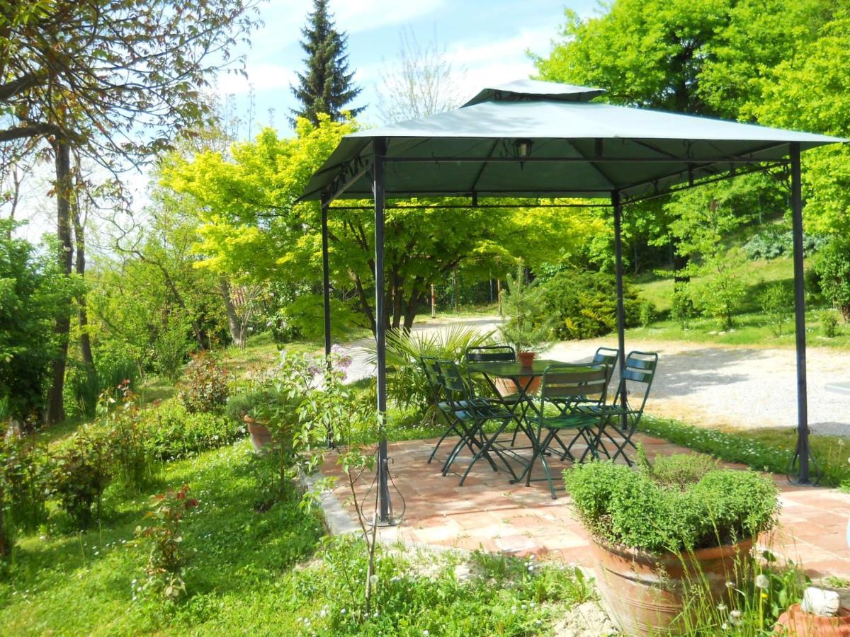 Tenuta Calabiana Diano dʼAlba Buitenkant foto